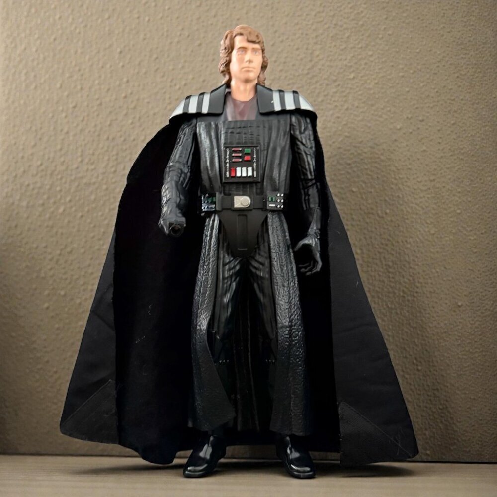 Star Wars Anakin Skywalker Darth Vader Armor 12” Figure Revenge Sith Cape
